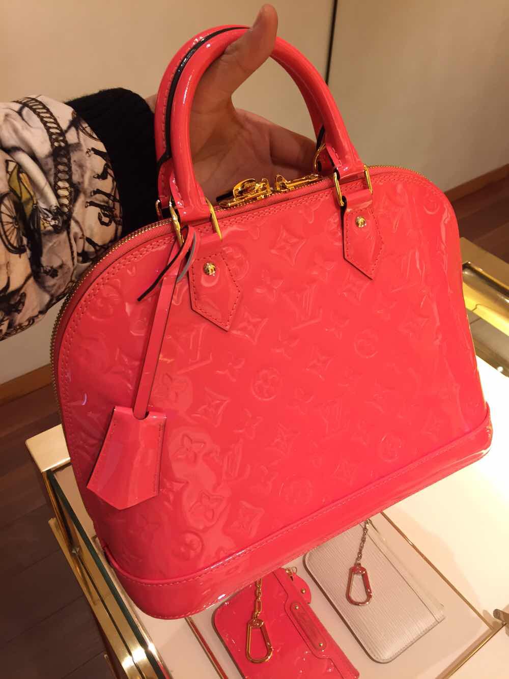 Real Louis Vuitton Alma PM M90256 Rose Litchi